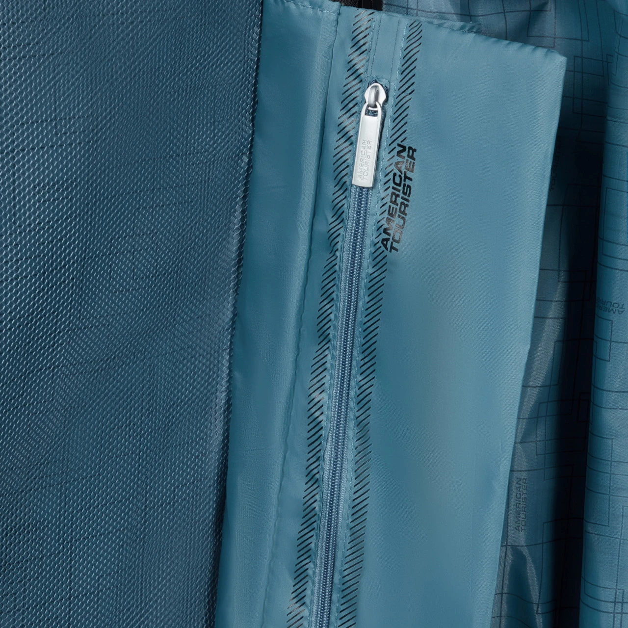 American Tourister Aerostep Expandable Medium Suitcase - 67cm - Image 20