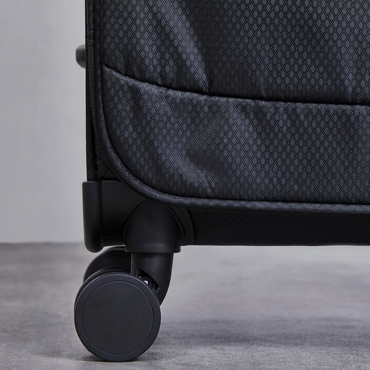 Rock Rocklite 4 Wheel Cabin Suitcase - 54cm - Image 4