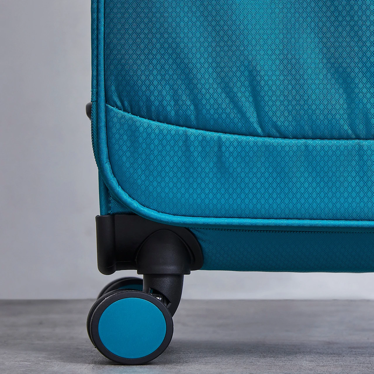 Rock Rocklite 4 Wheel Cabin Suitcase - 54cm - Image 16