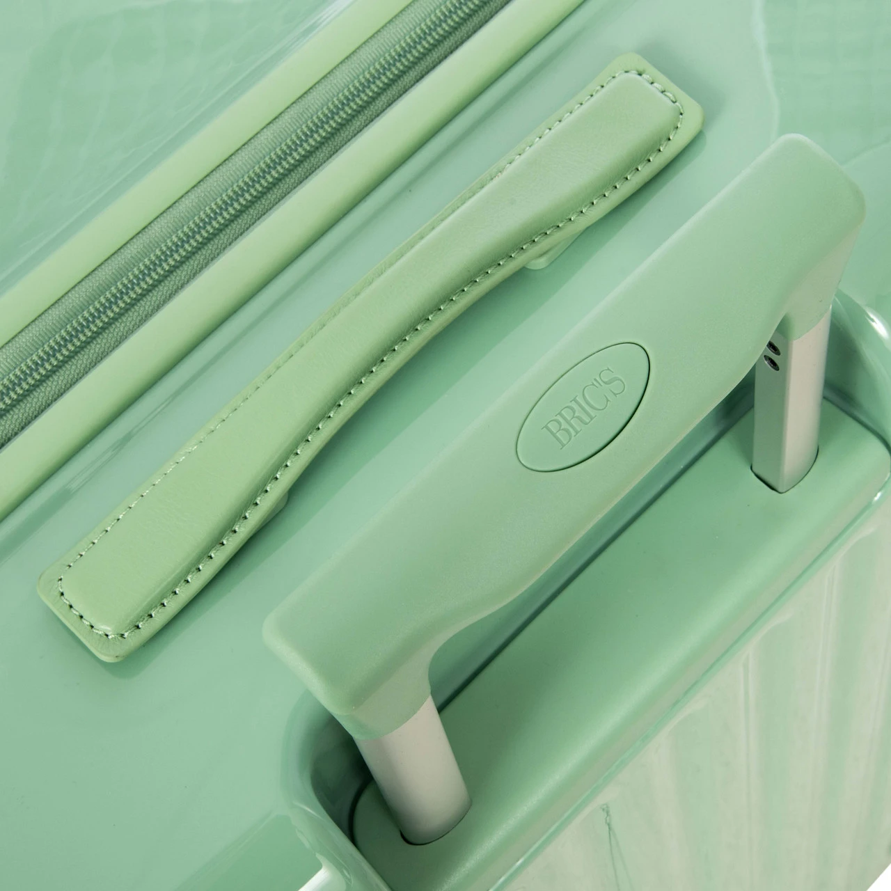 Bric's Positano 4 Wheel Exp Extra Large Suitcase - 82cm - Image 9