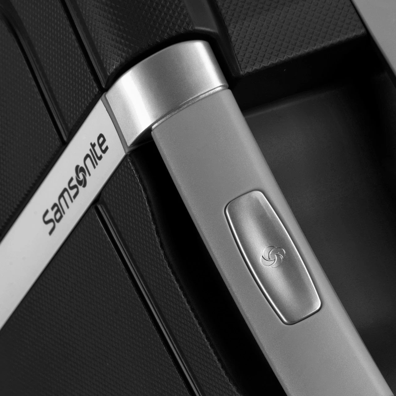 Samsonite S'Cure 4 Wheel Large Suitcase - 75cm - Image 20