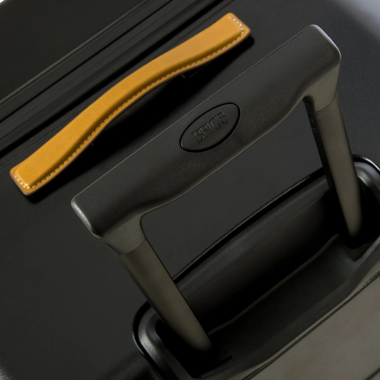 Bric's Bellagio 2 4 Wheel XL Travel Trunk - 82cm - Image 11