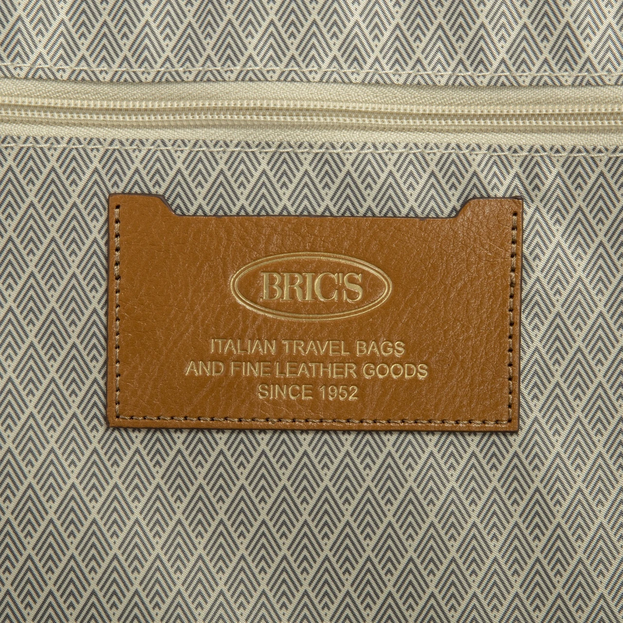 Bric's Bellagio 2 4 Wheel XL Travel Trunk - 82cm - Image 13