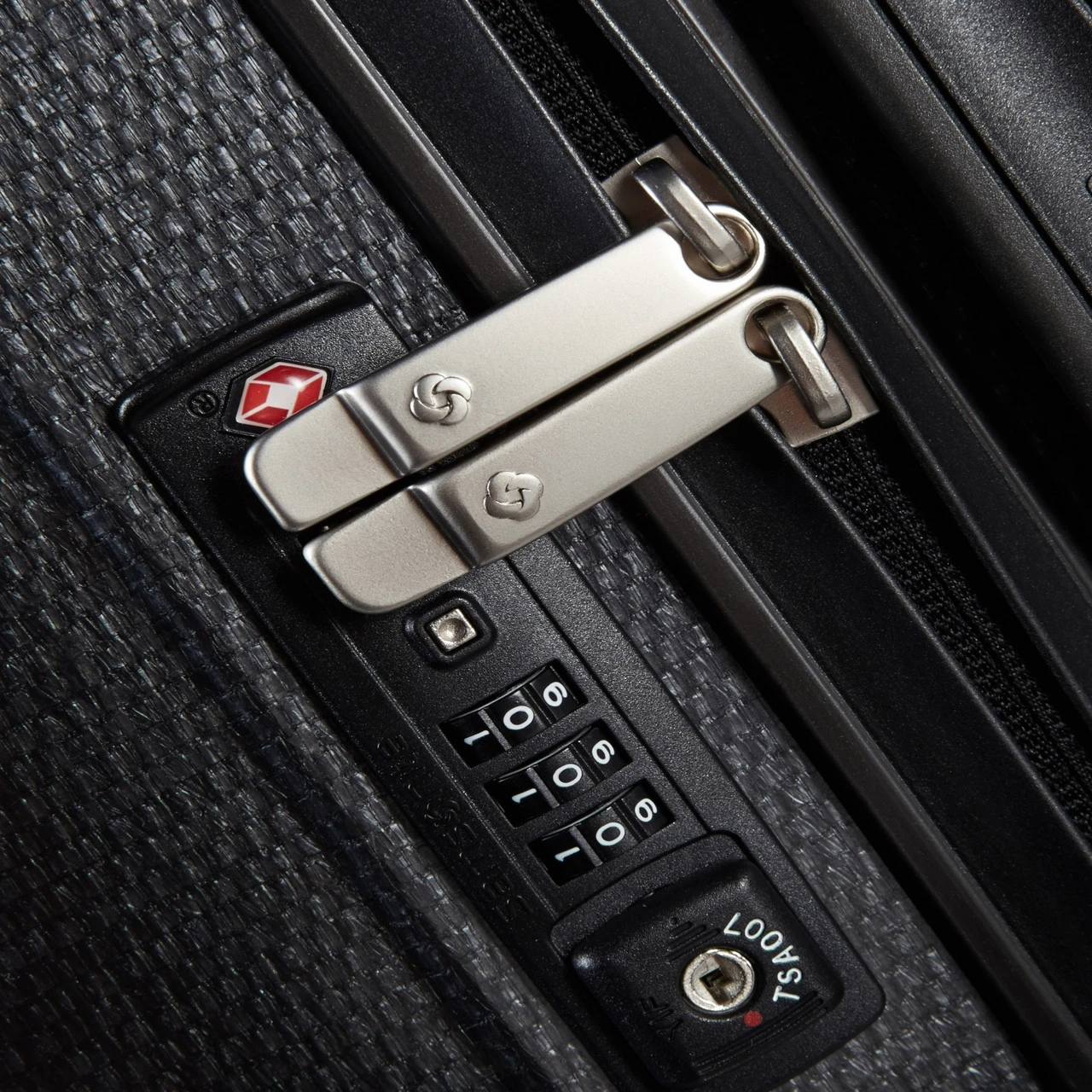 Samsonite Lite-Cube 4 Wheel Suitcase - 68cm - Image 12